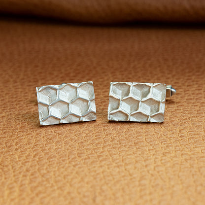 925 Zilveren honingraat manchetknopen. Zwart of wit zilveren variant. handgemaakte manchet knopen uit de Honey collectie van Goudsmederij Goedbloed.